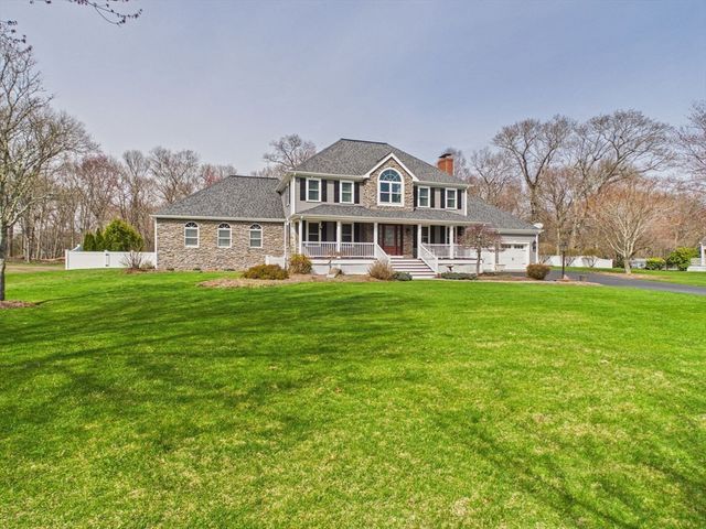 300 Country Hill Dr, Dighton, MA 02764