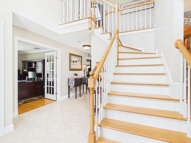 300 Country Hill Dr, Dighton, MA 02764