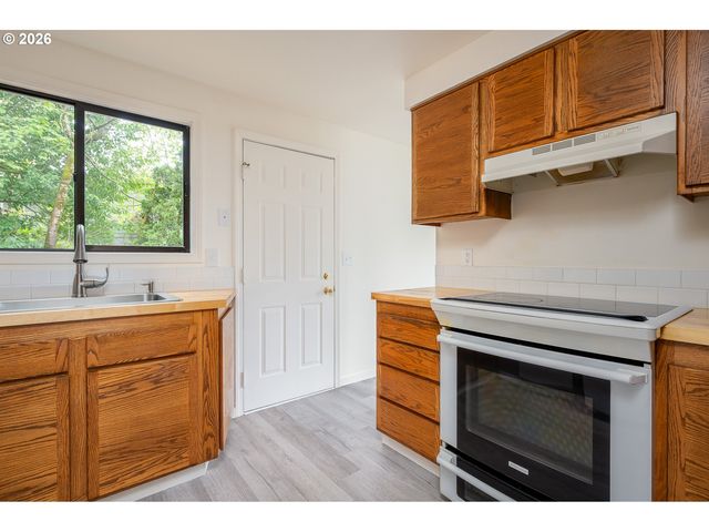 550 Se 58TH Ave, Portland, OR 97215