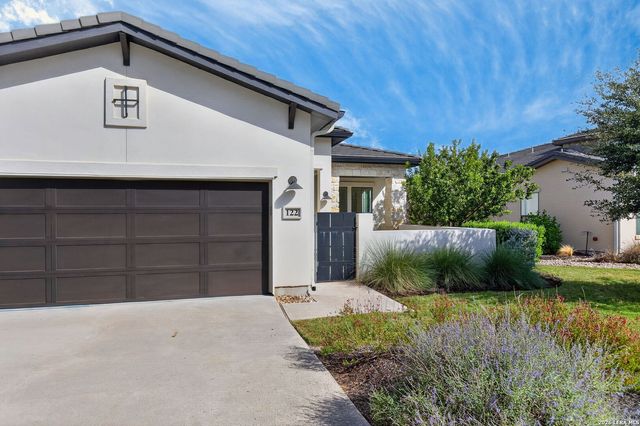 122 Rivalto Dr, Horseshoe Bay, TX 78657