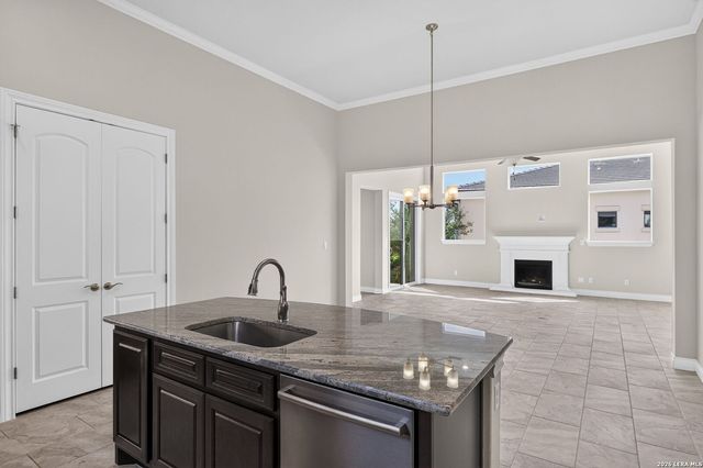122 Rivalto Dr, Horseshoe Bay, TX 78657