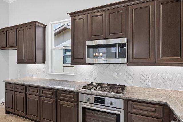 122 Rivalto Dr, Horseshoe Bay, TX 78657