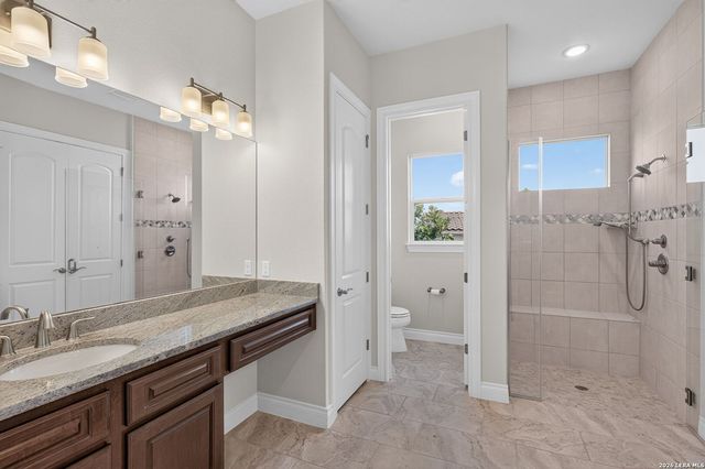 122 Rivalto Dr, Horseshoe Bay, TX 78657