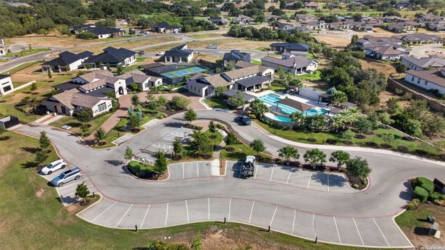 122 Rivalto Dr, Horseshoe Bay, TX 78657
