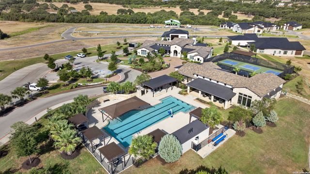 122 Rivalto Dr, Horseshoe Bay, TX 78657