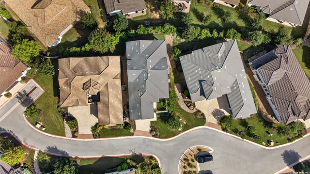122 Rivalto Dr, Horseshoe Bay, TX 78657
