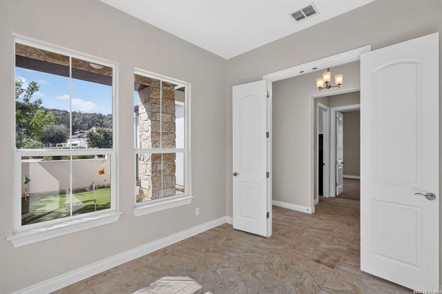 122 Rivalto Dr, Horseshoe Bay, TX 78657