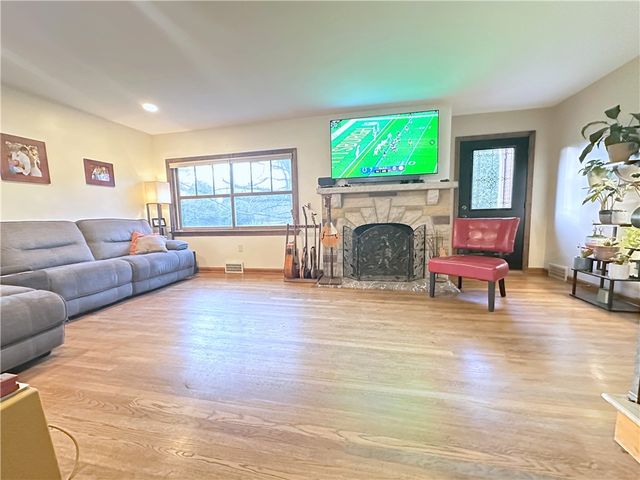 3933 Hardt Dr, Richland, PA 15044