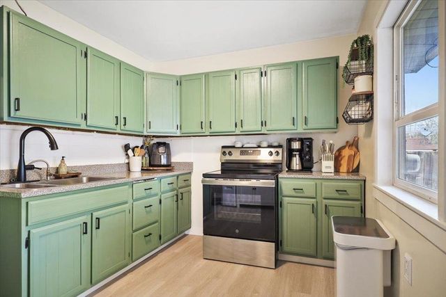 5822 N Elgin St, Spokane, WA 99205