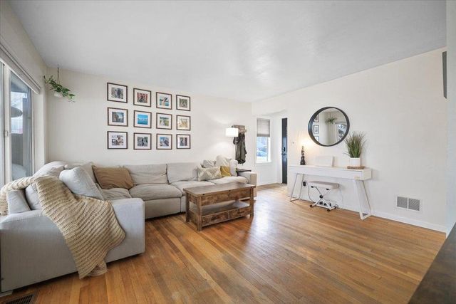 5822 N Elgin St, Spokane, WA 99205