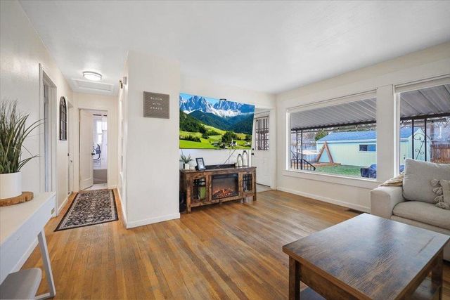 5822 N Elgin St, Spokane, WA 99205