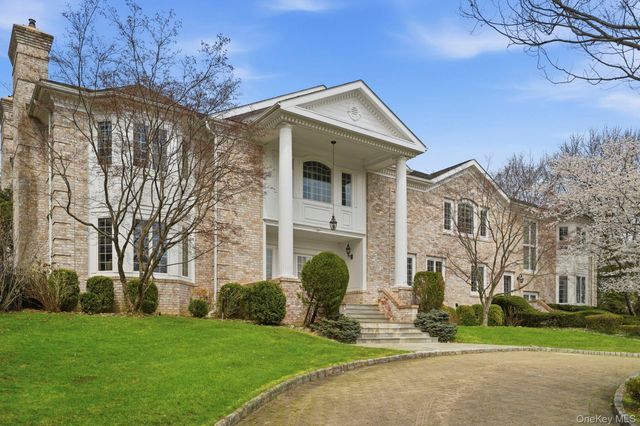 2 Coventry Court, Larchmont, NY 10538