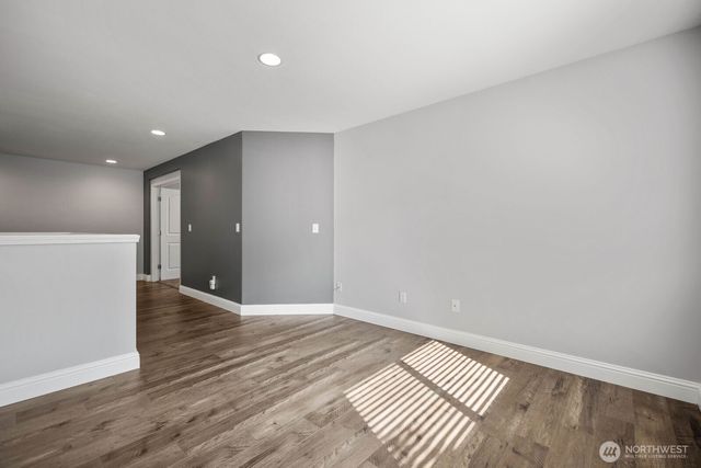 14020 SE 282nd Street, Kent, WA 98042