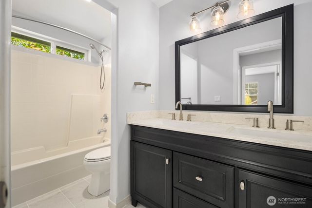 14020 SE 282nd Street, Kent, WA 98042