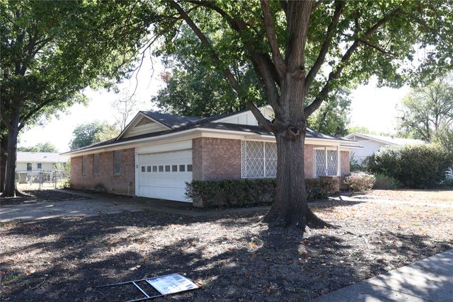 1202 Alamo Lane, Garland, TX 75040