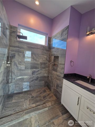 2629 W Beach Road, Oak Harbor, WA 98277
