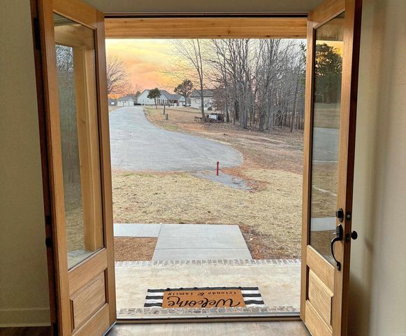 150 Caddy Cove Ln., Mountain View, AR 72560