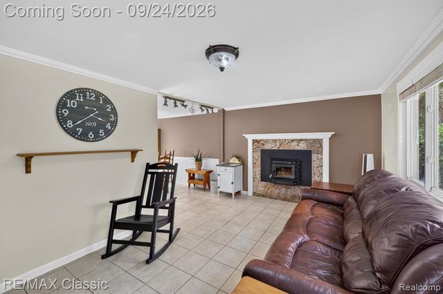505 E Baker Road, Highland, MI 48357