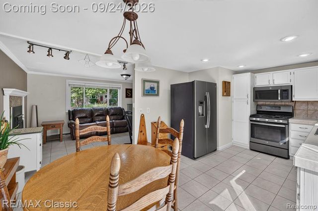 505 E Baker Road, Highland, MI 48357