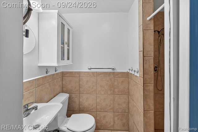 505 E Baker Road, Highland, MI 48357