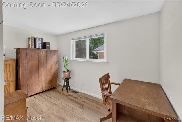 505 E Baker Road, Highland, MI 48357