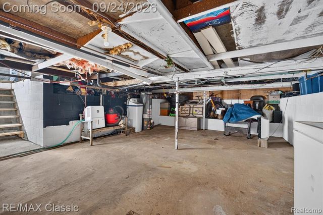 505 E Baker Road, Highland, MI 48357