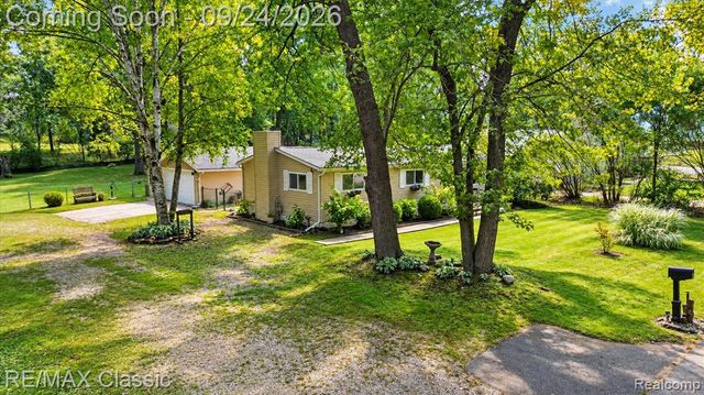 505 E Baker Road, Highland, MI 48357
