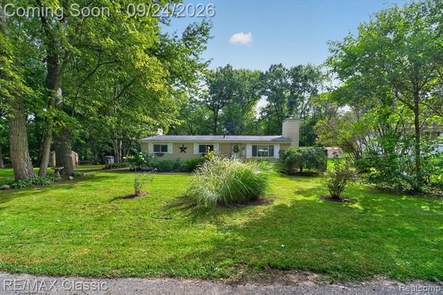 505 E Baker Road, Highland, MI 48357