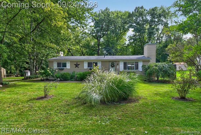 505 E Baker Road, Highland, MI 48357