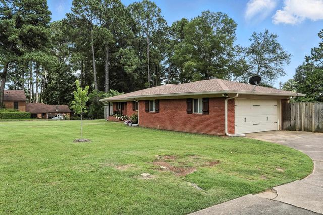 500 W Terrace, Longview, TX 75601