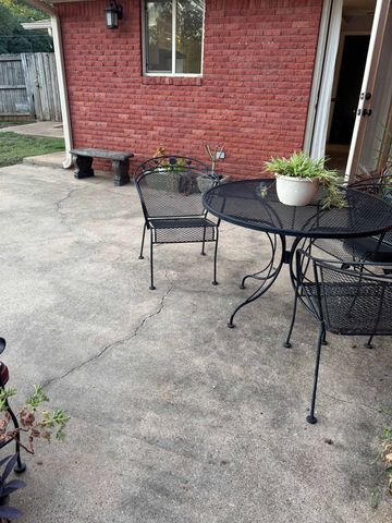 500 W Terrace, Longview, TX 75601