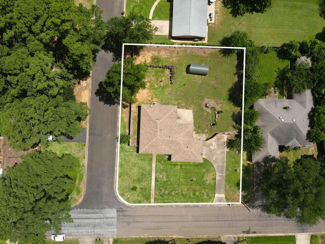500 W Terrace, Longview, TX 75601