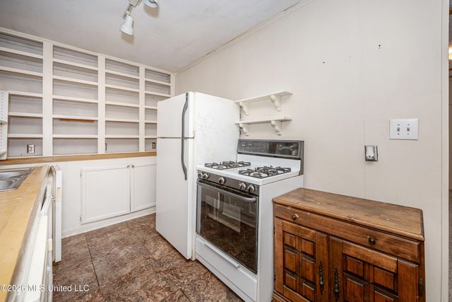 14804 Parker Road, Biloxi, MS 39532