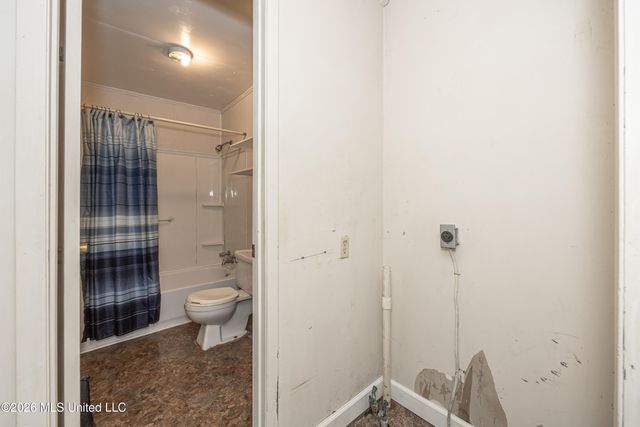 14804 Parker Road, Biloxi, MS 39532