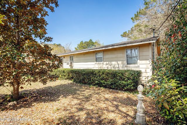 14804 Parker Road, Biloxi, MS 39532