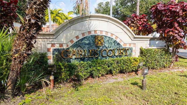 6821 SW 44th St 101, Miami, FL 33155