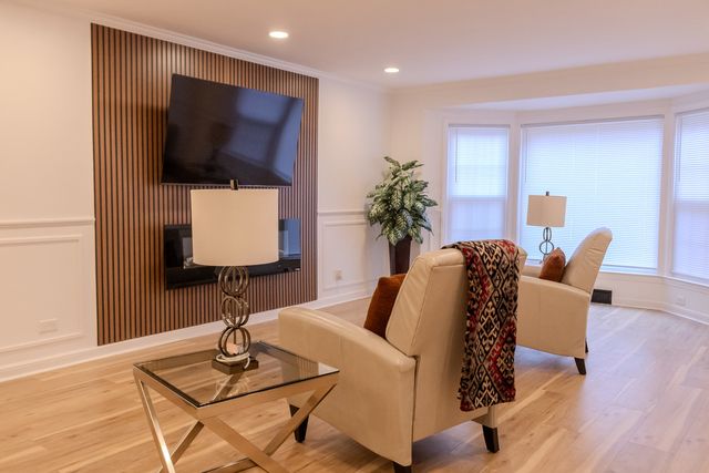 9237 S Justine Street, Chicago, IL 60620