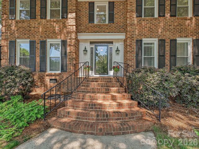 7933 Sunnyvale Lane, Charlotte, NC 28210