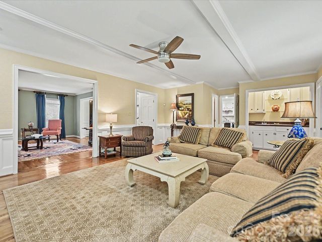 7933 Sunnyvale Lane, Charlotte, NC 28210