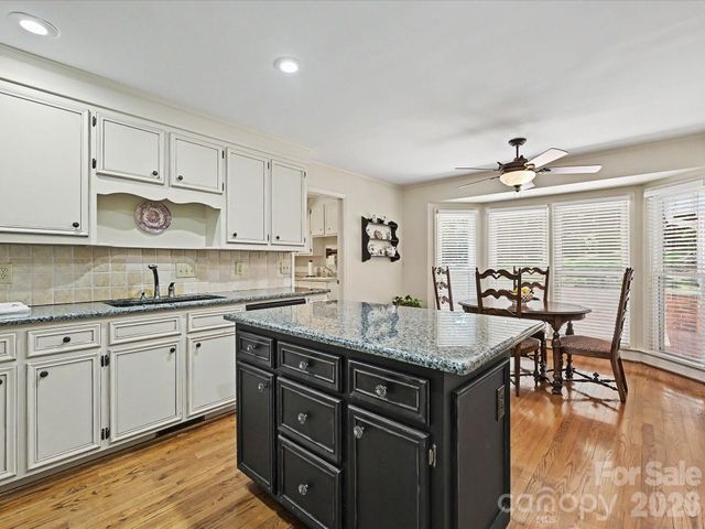 7933 Sunnyvale Lane, Charlotte, NC 28210