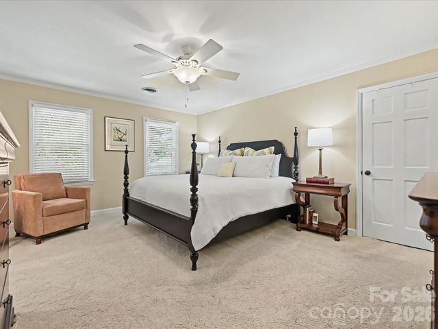 7933 Sunnyvale Lane, Charlotte, NC 28210