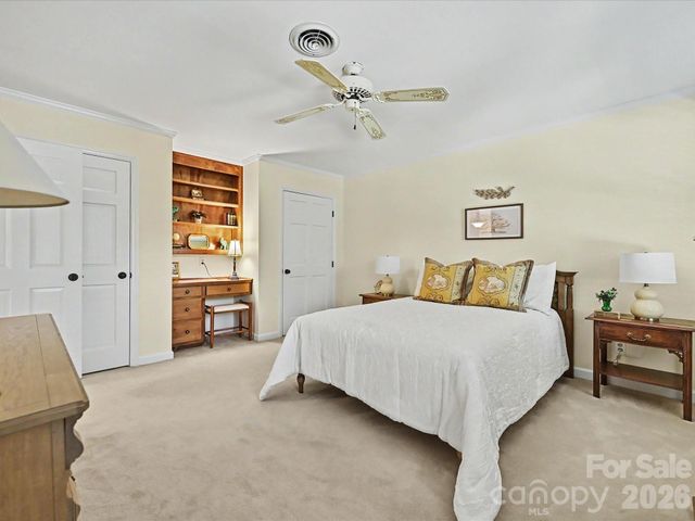 7933 Sunnyvale Lane, Charlotte, NC 28210