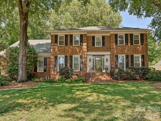 7933 Sunnyvale Lane, Charlotte, NC 28210
