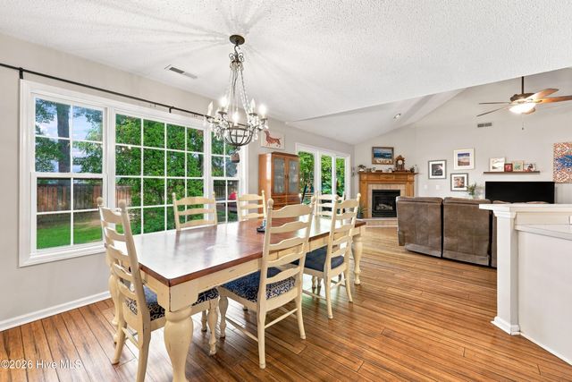 416 Masters Lane, Hampstead, NC 28443