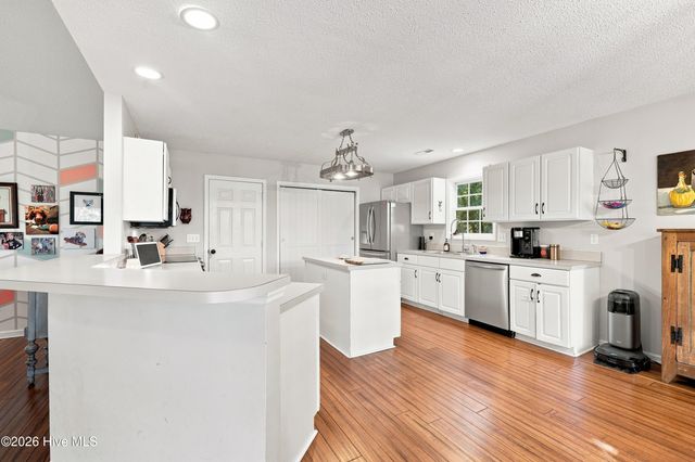 416 Masters Lane, Hampstead, NC 28443