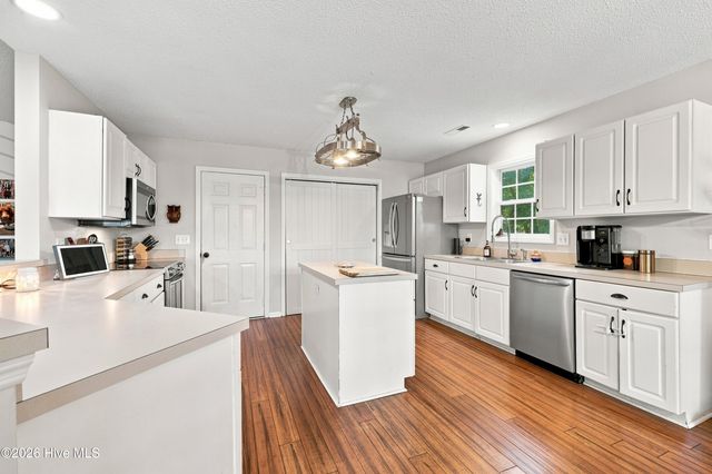 416 Masters Lane, Hampstead, NC 28443