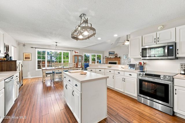 416 Masters Lane, Hampstead, NC 28443