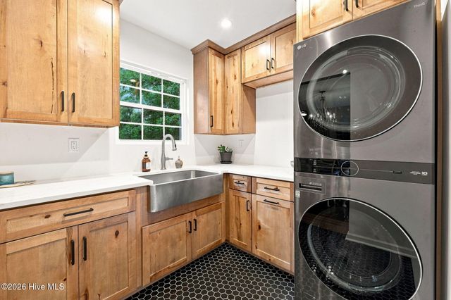 416 Masters Lane, Hampstead, NC 28443