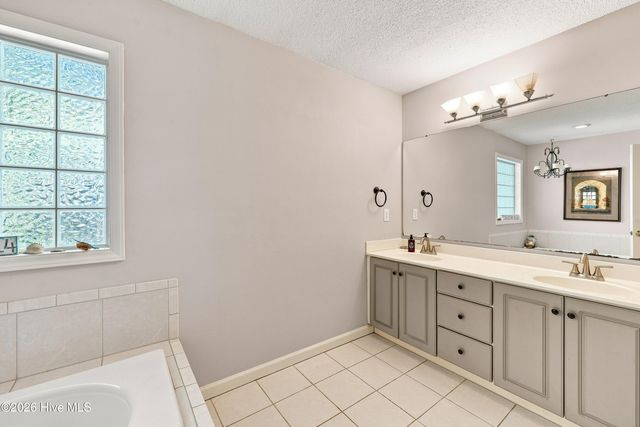416 Masters Lane, Hampstead, NC 28443