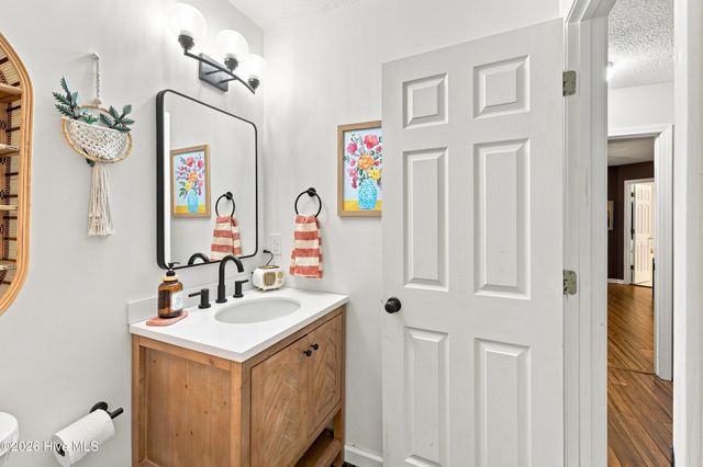416 Masters Lane, Hampstead, NC 28443